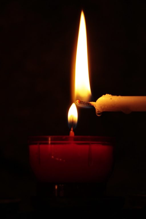 pixabay-candle-2738532_1920